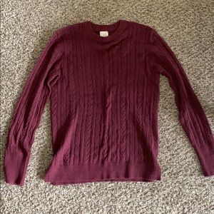 Like-new maroon sweater
